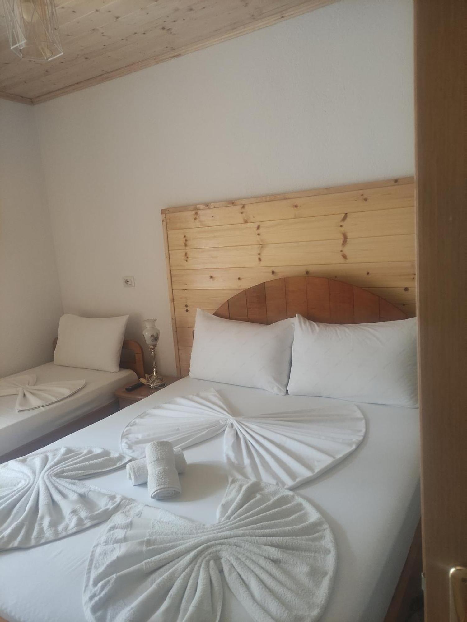 Erda Lakeside Lini