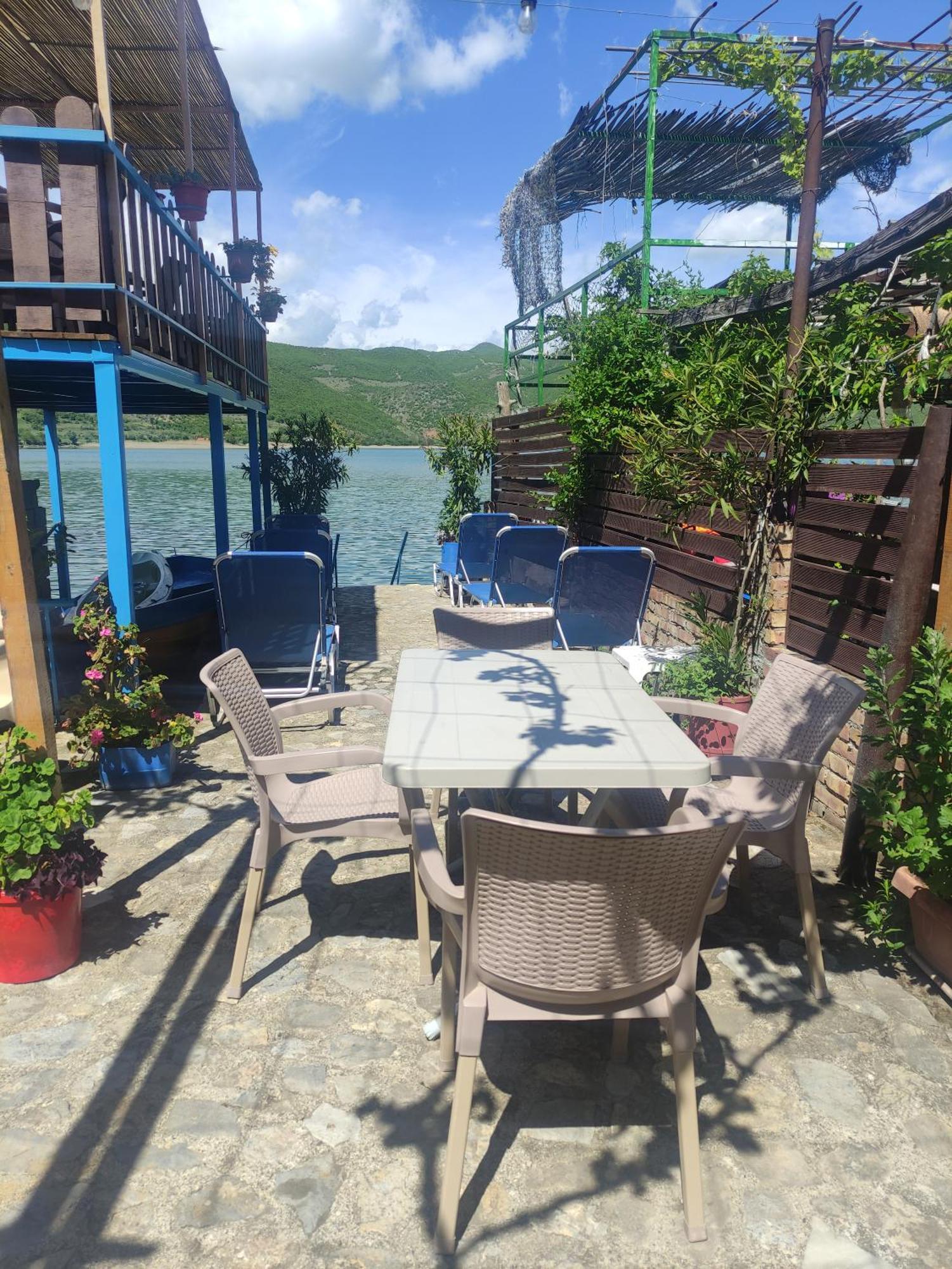 Erda Lakeside Lini